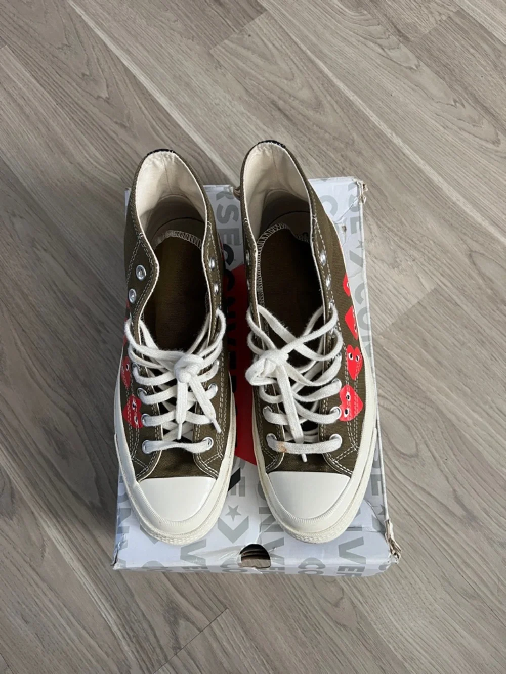 CDG x Converse - Picture 2 of 8